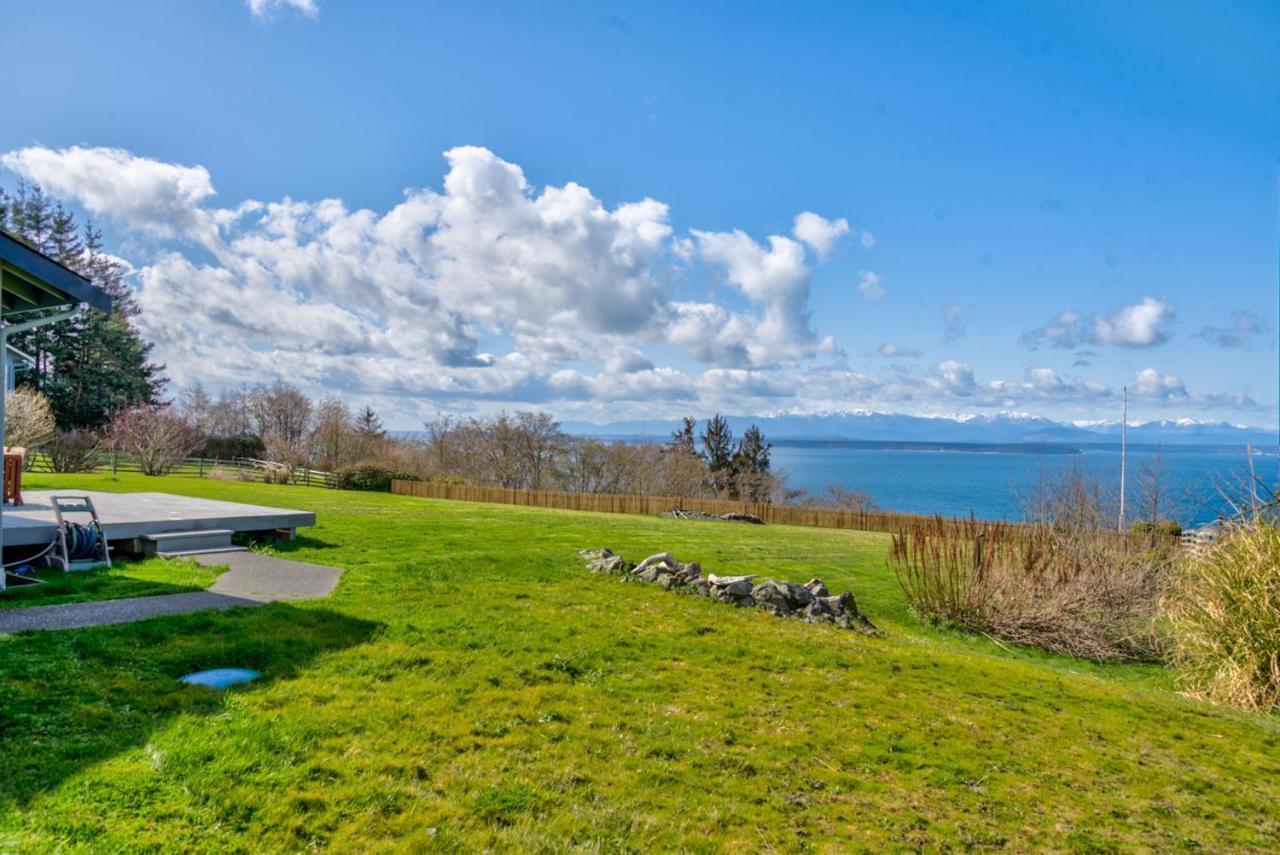@ Marbella Lane - Waterfront Studio Whidbey Island Apartment Купвил Екстериор снимка